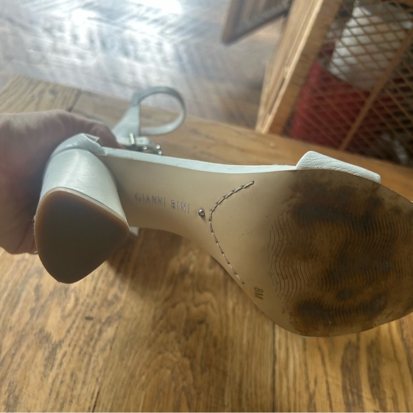 Gianni Bini Joenah Two Piece Ankle Strap Block Heel Dress Sandals White Size 8 - Picture 6 of 9